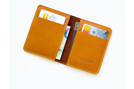 Kožená peněženka na karty  // STAFF (Brown)