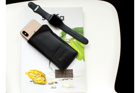 iPhone leather sleeve // Alter (Black)