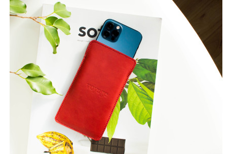iPhone leather sleeve // LAPORT (Red)