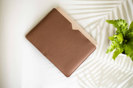 Leather MacBook sleeve // LOFT (gold)